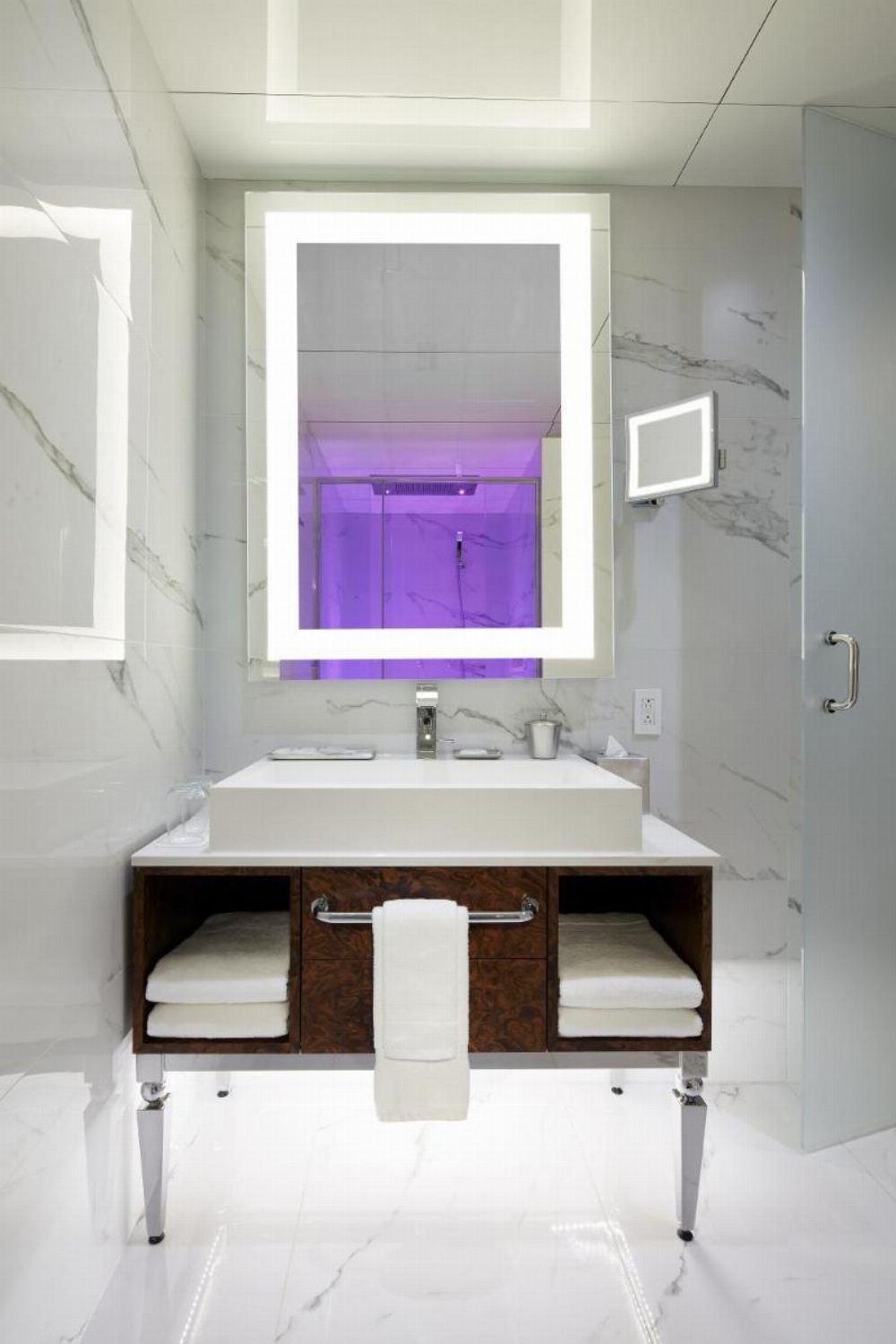 Room image 3